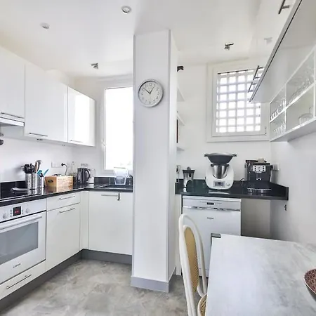 Appartement Spacieux T4 90m2 *